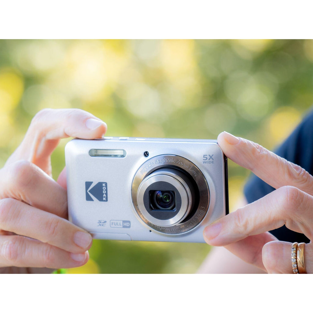 Kodak PIXPRO FZ55 16MP 5x Zoom Compact Camera Silver